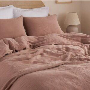 New in package -- Parachute Linen Duvet Cover in Clay - King/California king